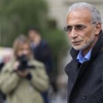 Tariq Ramadan condannato a 18 anni di carcere in Francia per stupro di tre donne