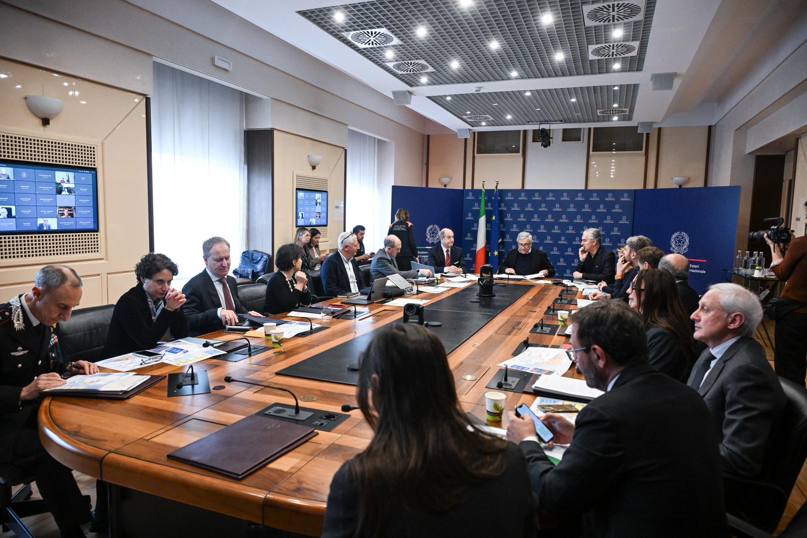 Task Force Golfo: l'assistenza ai 25.000 connazionali rientrati in Italia continua