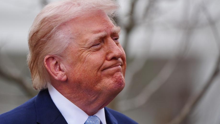 Trump annuncia sospensione di 5 giorni degli attacchi contro l'energia iraniana