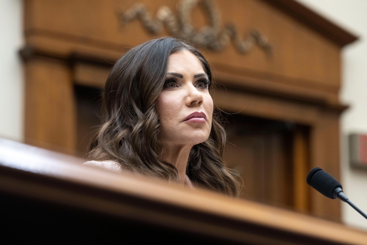 Trump licenzia la segretaria alla Sicurezza nazionale Kristi Noem e nomina Markwayne Mullin