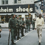 Trump regala scarpe Florsheim ai collaboratori, rivelando una sua particolare ossessione