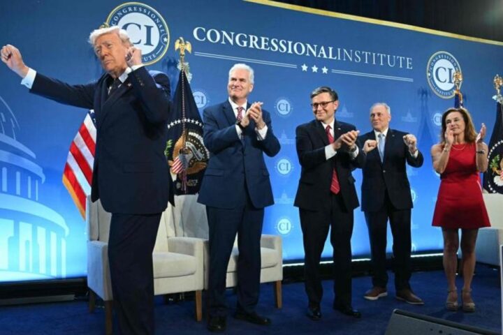 Trump si scontra con l'impopolarità della guerra in Iran e cerca un'uscita strategica