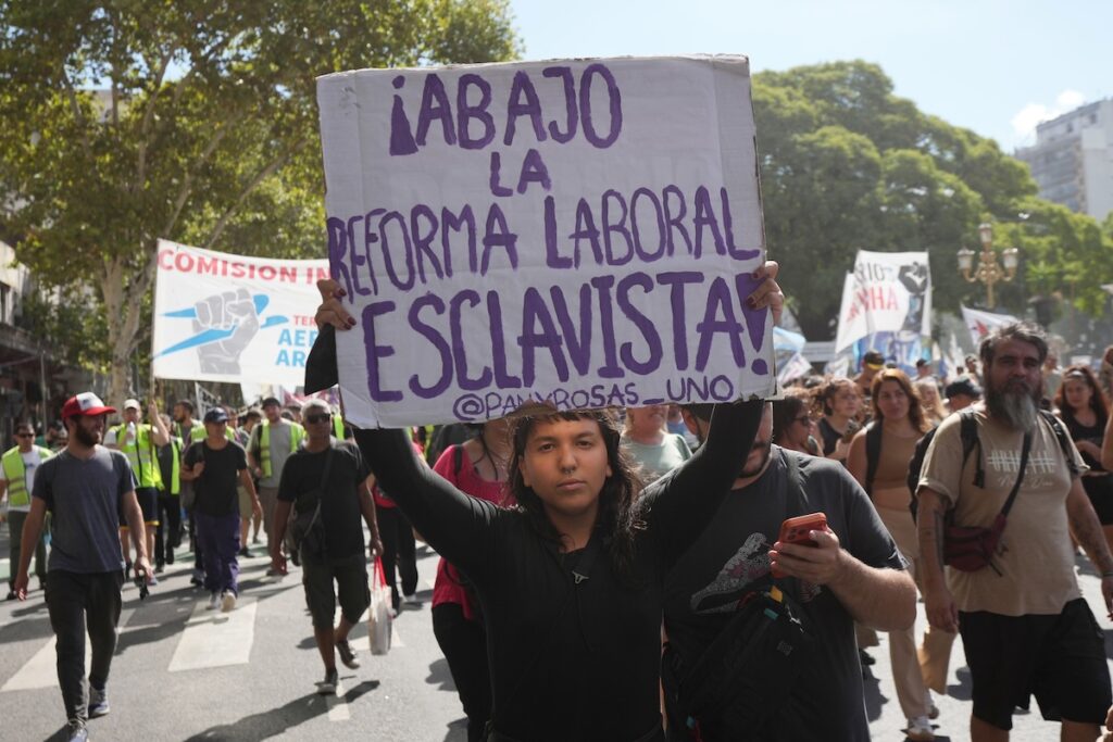 Un giudice argentino sospende parzialmente la contestata riforma del lavoro di Javier Milei