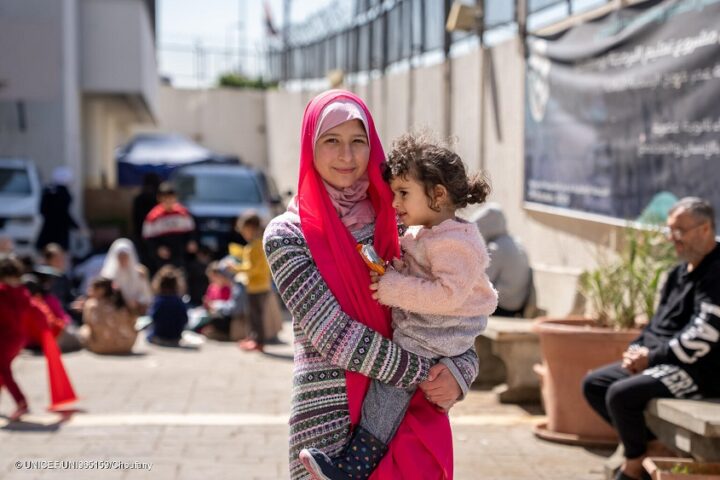 Unicef: 370.000 bambini sfollati e 121 uccisi in tre settimane di conflitto in Libano