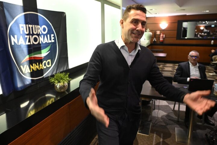 Utente denunciato per diffamazione dopo insulti su X a Roberto Vannacci, leader di Futuro Nazionale