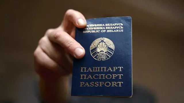Minsk annulla i passaporti degli oppositori in esilio, condanna dagli esperti ONU