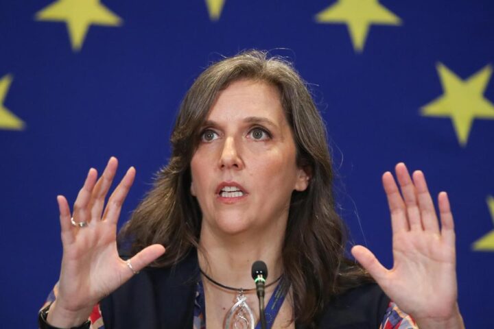 Abusi sessuali nel Movimento eucaristico giovanile: l'eurodeputata Annalisa Corrado racconta la sua storia