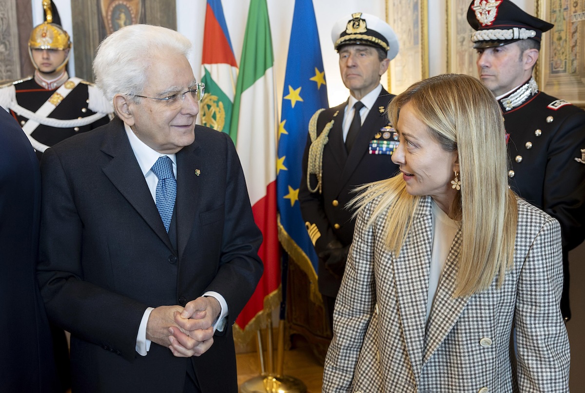 Accordo tra Chigi e Quirinale sul decreto sicurezza: correttivo sugli incentivi per i migranti