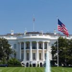 Allerta attacco durante il gala dei corrispondenti, Trump e il vice presidente evacuati