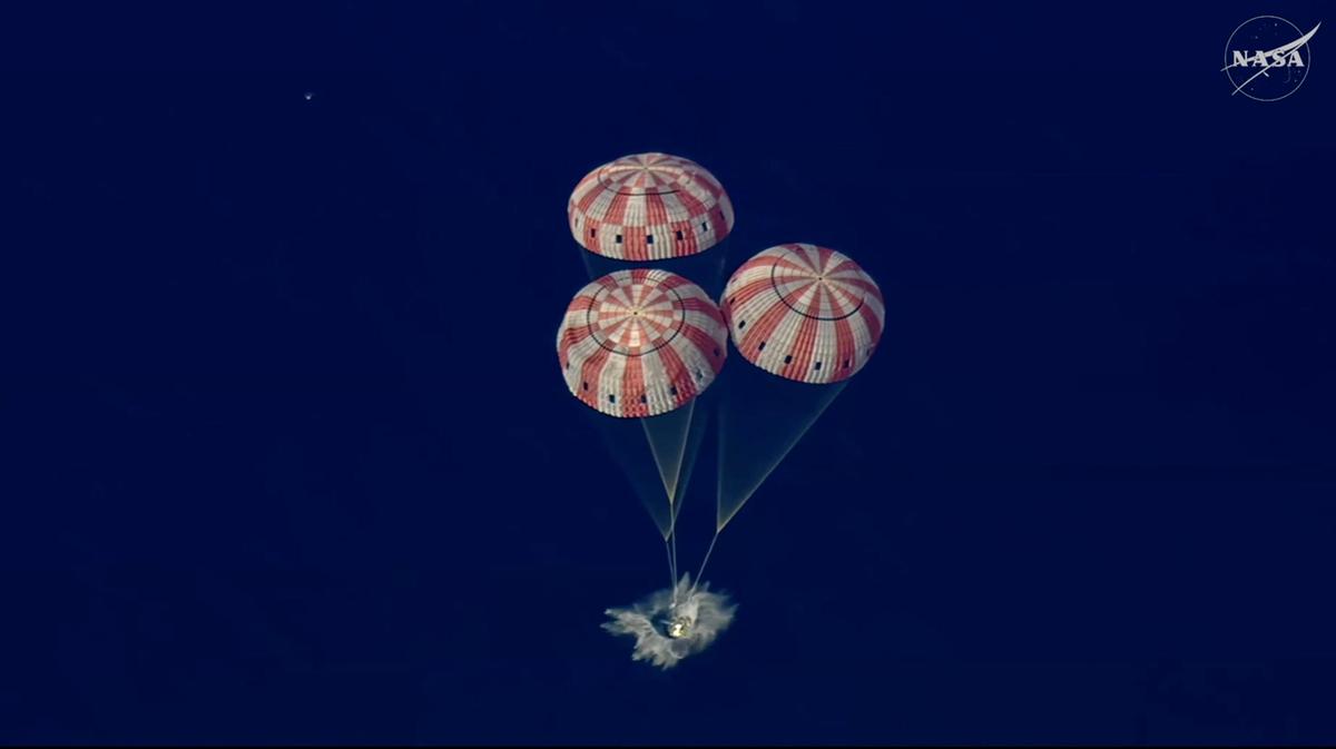 Artemis 2 torna sulla Terra dopo la missione intorno alla Luna: capsule Orion ammarata nel Pacifico