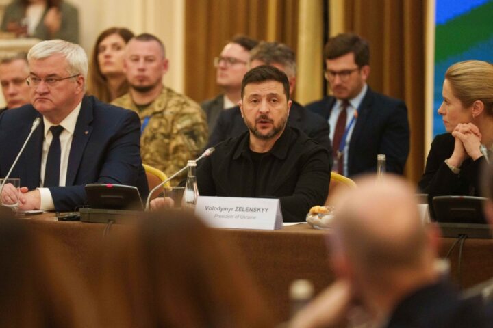 Attacco russo con missili balistici a Kharkiv e Zaporizhzhia, esplosioni segnalate