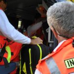 Bambina di 18 mesi incastrata nel tosaerba a Loria: condizioni gravi e pericolo di vita