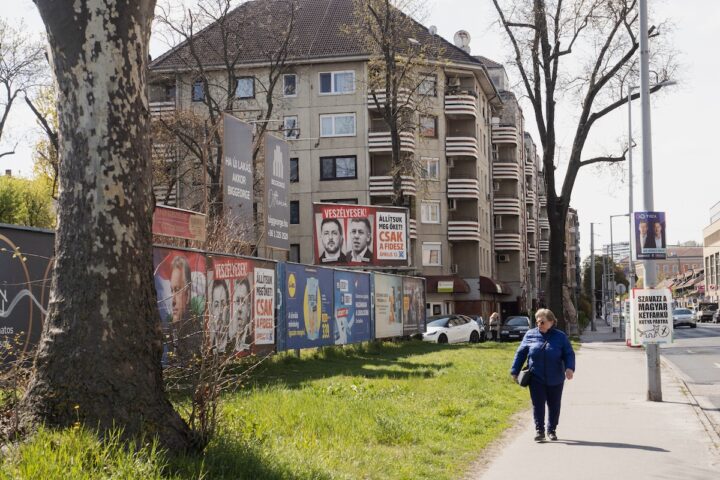 Budapest si prepara alle elezioni parlamentari con diversi messaggi dai partiti Fidesz e Tisza