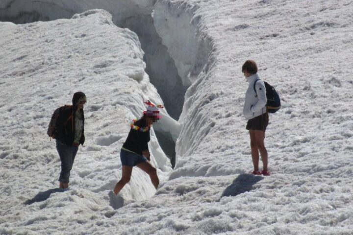 Caccia ai turisti maleducati: la polizia provinciale di Cortina intensifica i controlli