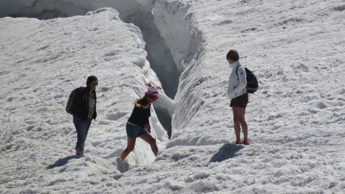 Caccia ai turisti maleducati: la polizia provinciale di Cortina intensifica i controlli