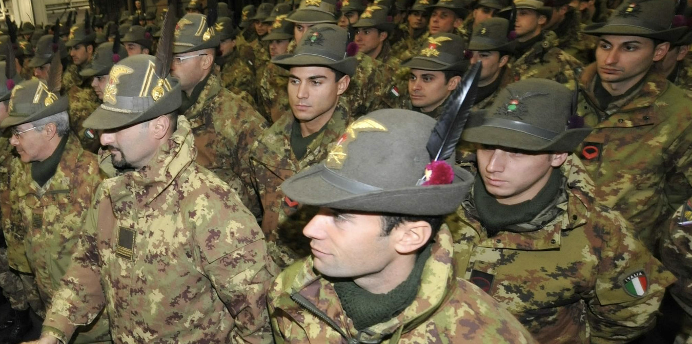 Capaci introduce la dichiarazione preventiva di obiezione di coscienza per la leva militare