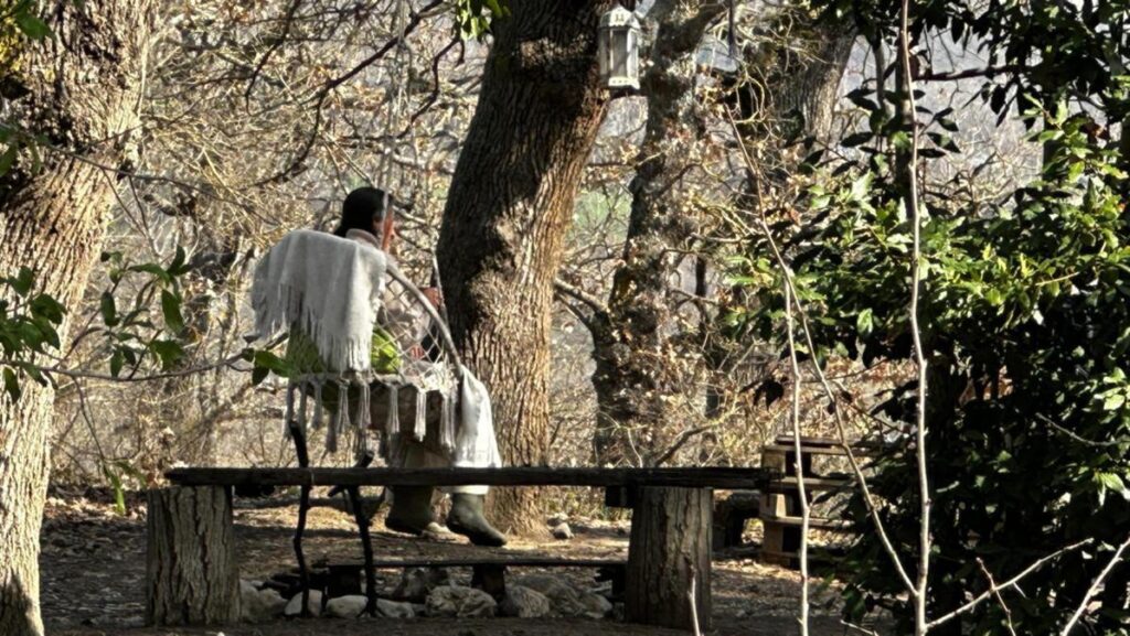 Catherine e Nathan tornano al casolare dopo la scadenza del contratto con il B&B a Palmoli