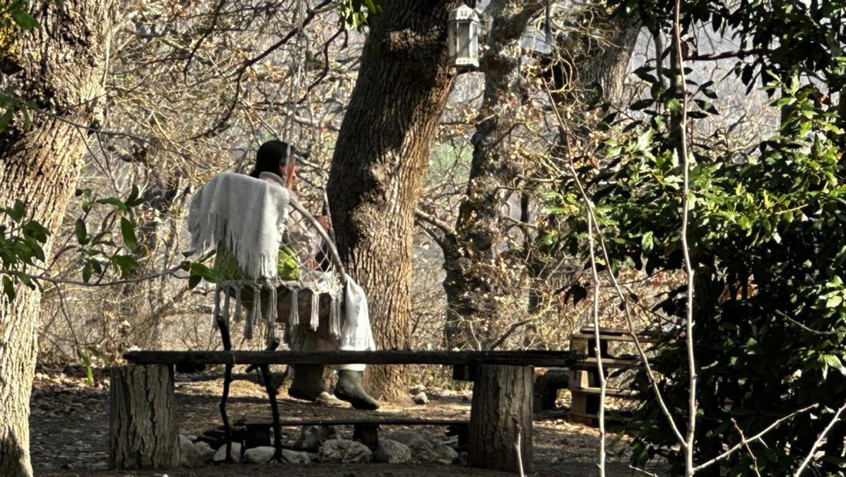 Catherine e Nathan tornano al casolare dopo la scadenza del contratto con il B&B a Palmoli