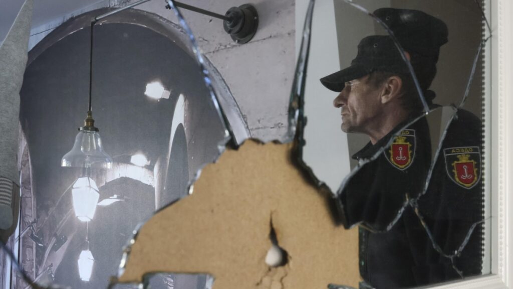 Cittadini peruviani ingannati e inviati in Ucraina: almeno 8 morti e 5 feriti