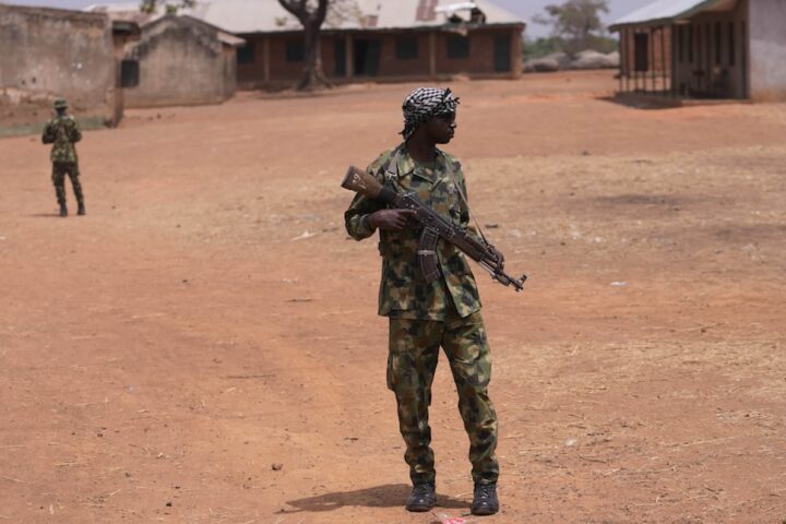 Civili uccisi in un attacco aereo dell'aeronautica nigeriana su un mercato nel nord-est della Nigeria