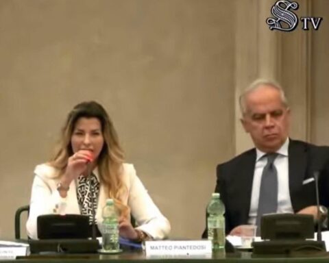 Claudia Conte risponde alle polemiche sui suoi incarichi pubblici e sulla relazione con Piantedosi