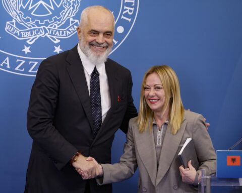 Corte Ue approva protocollo Italia-Albania per Cpr, Meloni esulta su tempi perduti