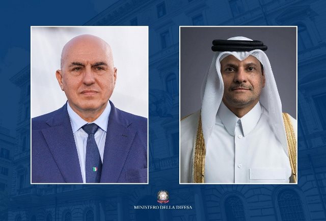Crosetto discute sicurezza regionale con il ministro del Qatar Al Thani, impegno per la stabilità
