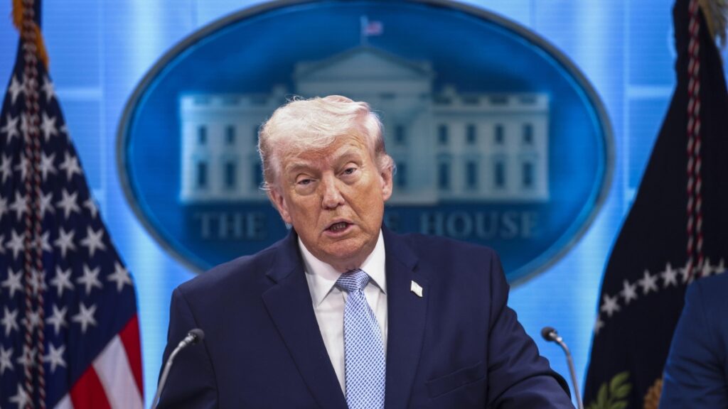 Dalla minaccia di annientamento al cessate il fuoco: l'evoluzione del discorso di Trump sulla crisi iraniana