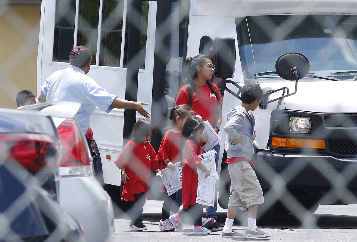 Donald Trump interrompe i finanziamenti a Catholic Charities di Miami per migranti minorenni