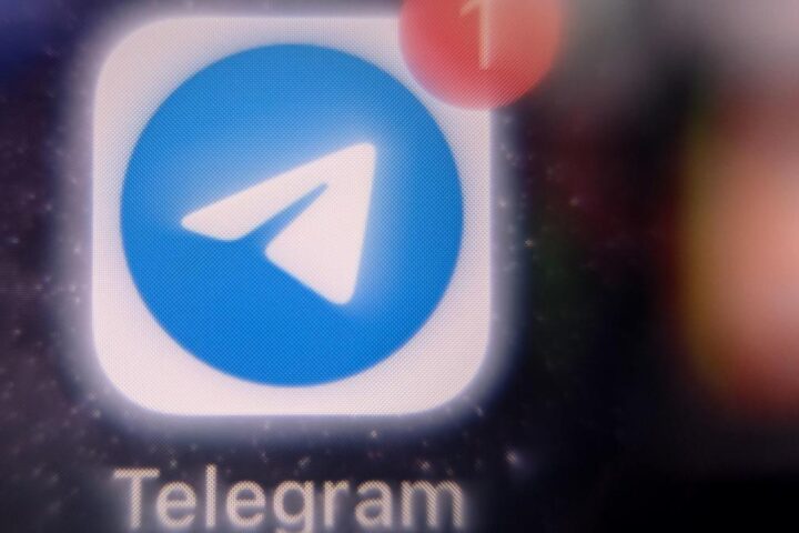 Donne, foto e video condivisi senza consenso su Telegram: l'allerta dell'Ong Ai Forensics
