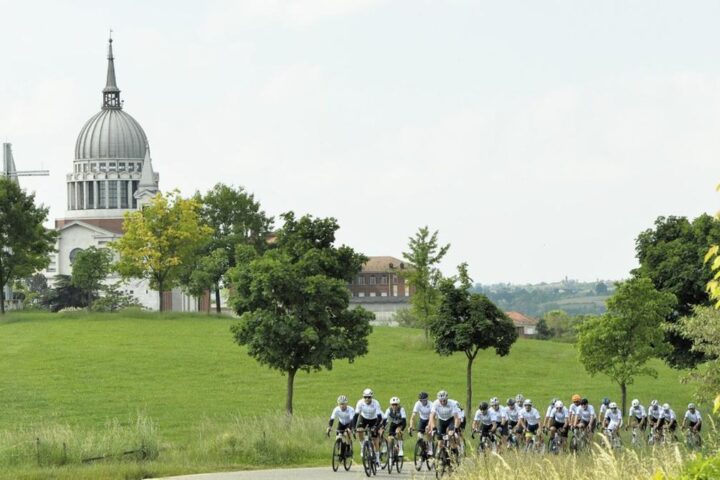 Due ciclisti muoiono alla Granfondo Torino dopo malori nell'ultima parte della corsa