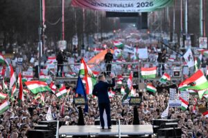 Elezioni decisive in Ungheria: Viktor Orbán rischia la rielezione contro Péter Magyar