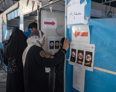 Elezioni in Cisgiordania e Gaza, oltre 1,5 milioni alle urne con affluenza bassa