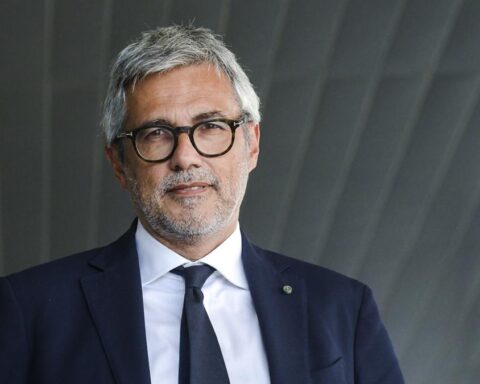 Fabio Lazzerini, ex manager di Ita Airways, indagato per corruzione e “spese pazze”
