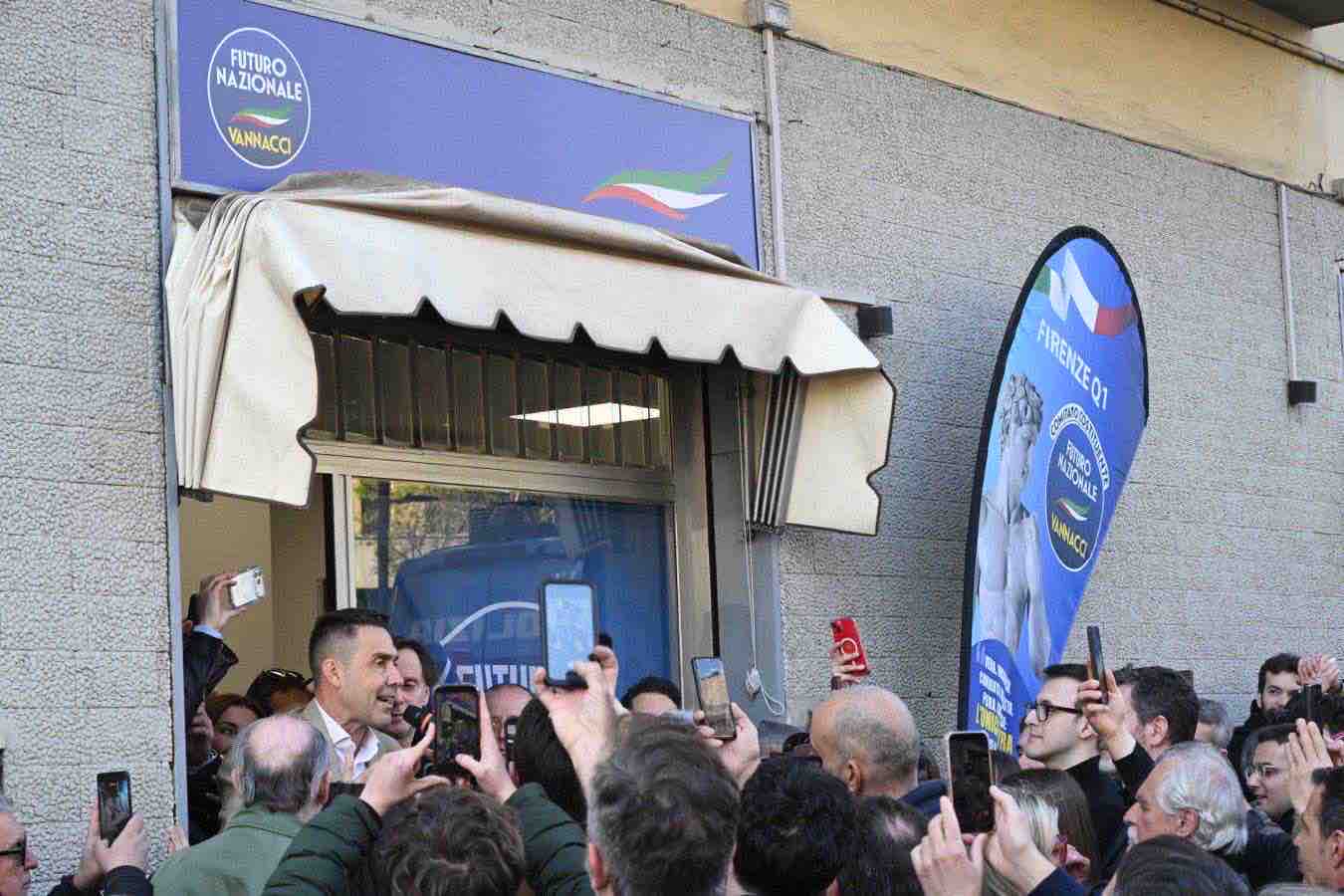 Firenze, multa di 1.000 euro per protesta contro l'apertura della sede di Futuro Nazionale