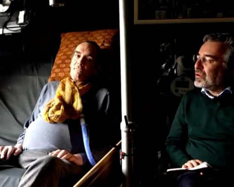 Franco Mirabelli e la Sla: “La vita ha senso se posso lavorare e incontrare persone”