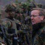 Germania, nuova legge sulla leva: gli uomini sotto i 45 anni potrebbero dover chiedere permesso per espatriare