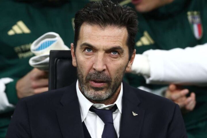 Gigi Buffon lascia il suo ruolo con la nazionale italiana dopo la sconfitta contro la Bosnia