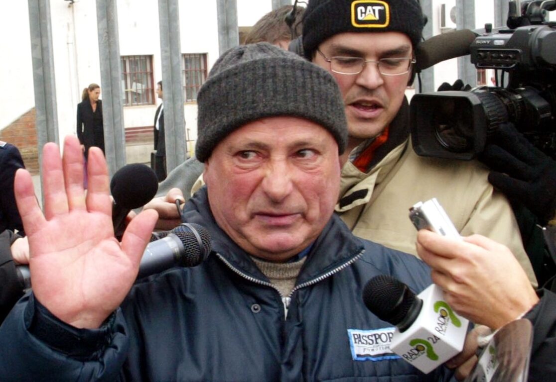 Grazia a Minetti: possibile revoca, ma i precedenti sono distinti dal caso attuale