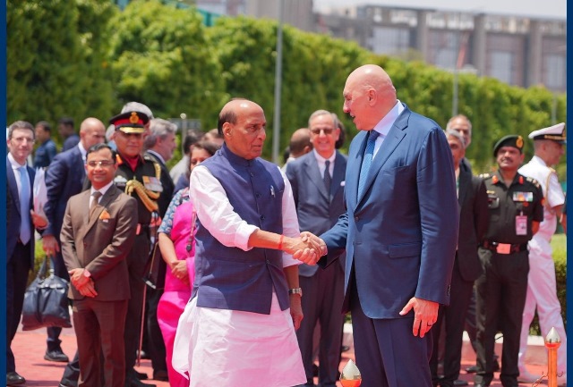 Guido Crosetto in visita ufficiale in India per rafforzare la cooperazione in materia di difesa