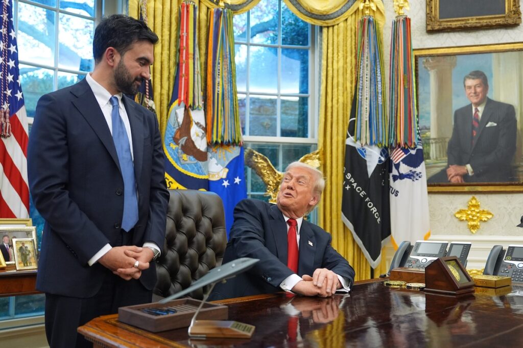 I primi 100 giorni di Mamdani come sindaco di New York: aspettative e pragmatismo