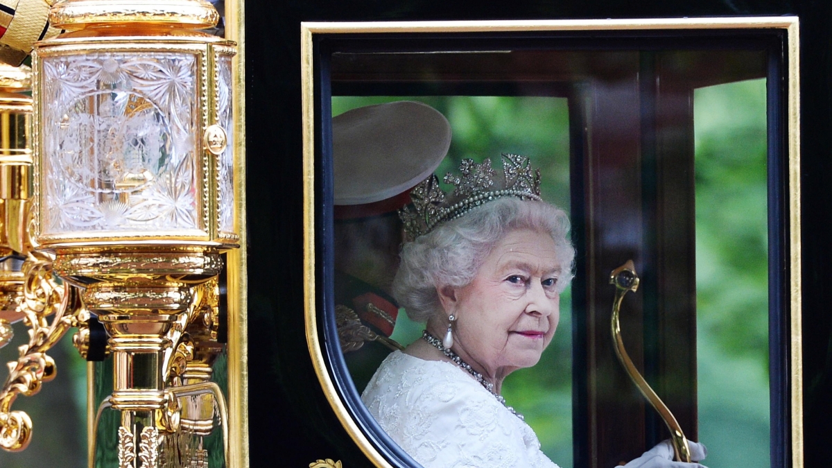 Il 64% dei britannici sostiene la monarchia nonostante il caso Andrea