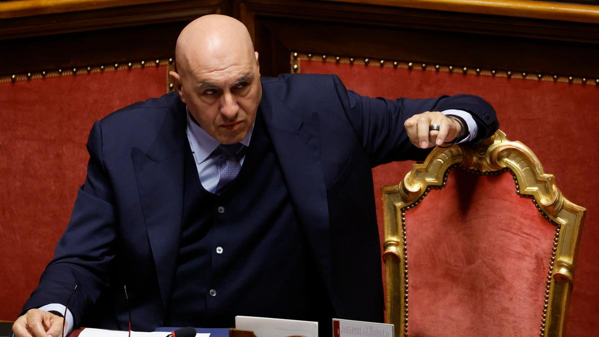 Il governo Meloni affronta prove decisive in Parlamento su alleanze e credibilità internazionale
