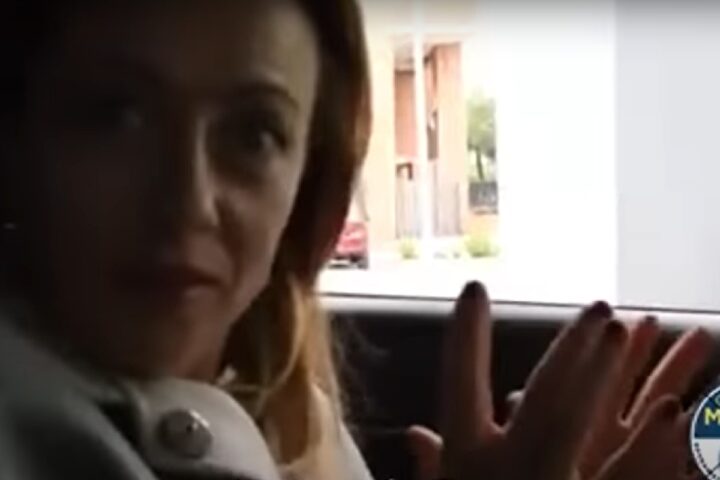 Il governo prevede un prezzo del diesel a 2,50 euro al litro a causa della crisi del Golfo