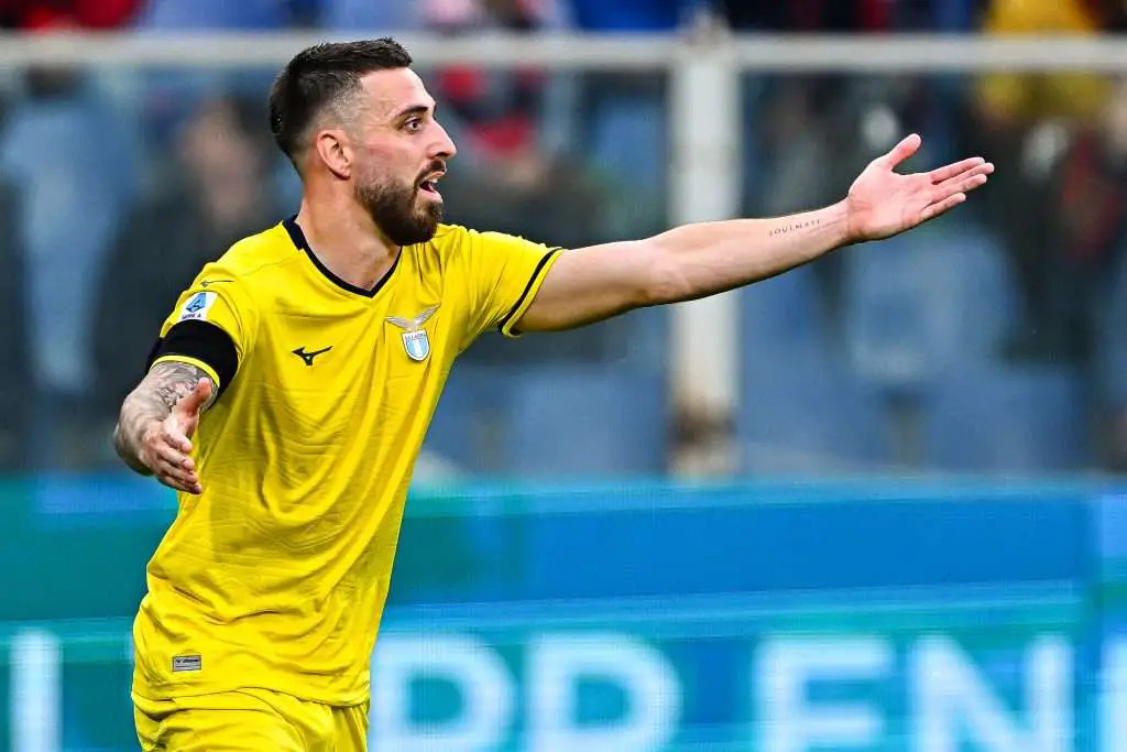 Il Milan vicino all'accordo per l'acquisto di Mario Gila dalla Lazio