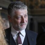 Il ministro della Cultura Giuli assente all’inaugurazione della Biennale di Venezia, polemiche sul padiglione russo