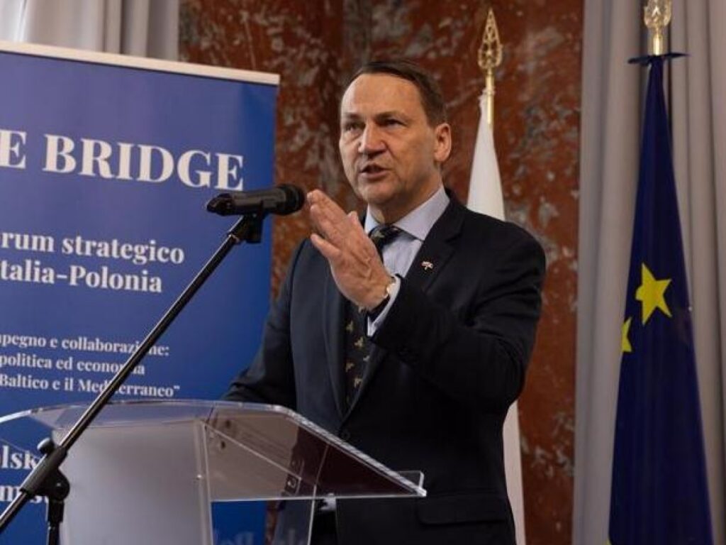 Il ministro polacco: Putin intrappolato nei suoi sogni imperiali, situazione critica per i diritti umani in Russia