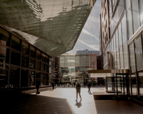 Il nuovo modello AI di Anthropic mette in allerta le banche statunitensi per le falle di sicurezza