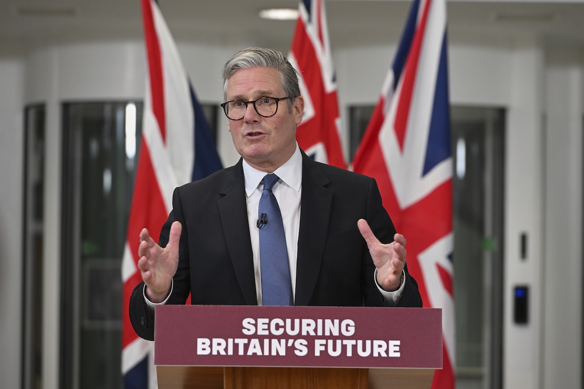 Il Regno Unito sospende l'accordo per la restituzione delle isole Chagos a Mauritius a causa di pressioni statunitensi