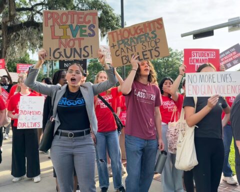 Indagine della procura della Florida su ChatGPT dopo omicidio all'università di Tallahassee